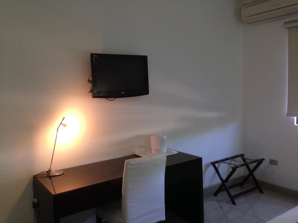 Hotel Brandts Los Robles De San Juan Managua Exterior photo